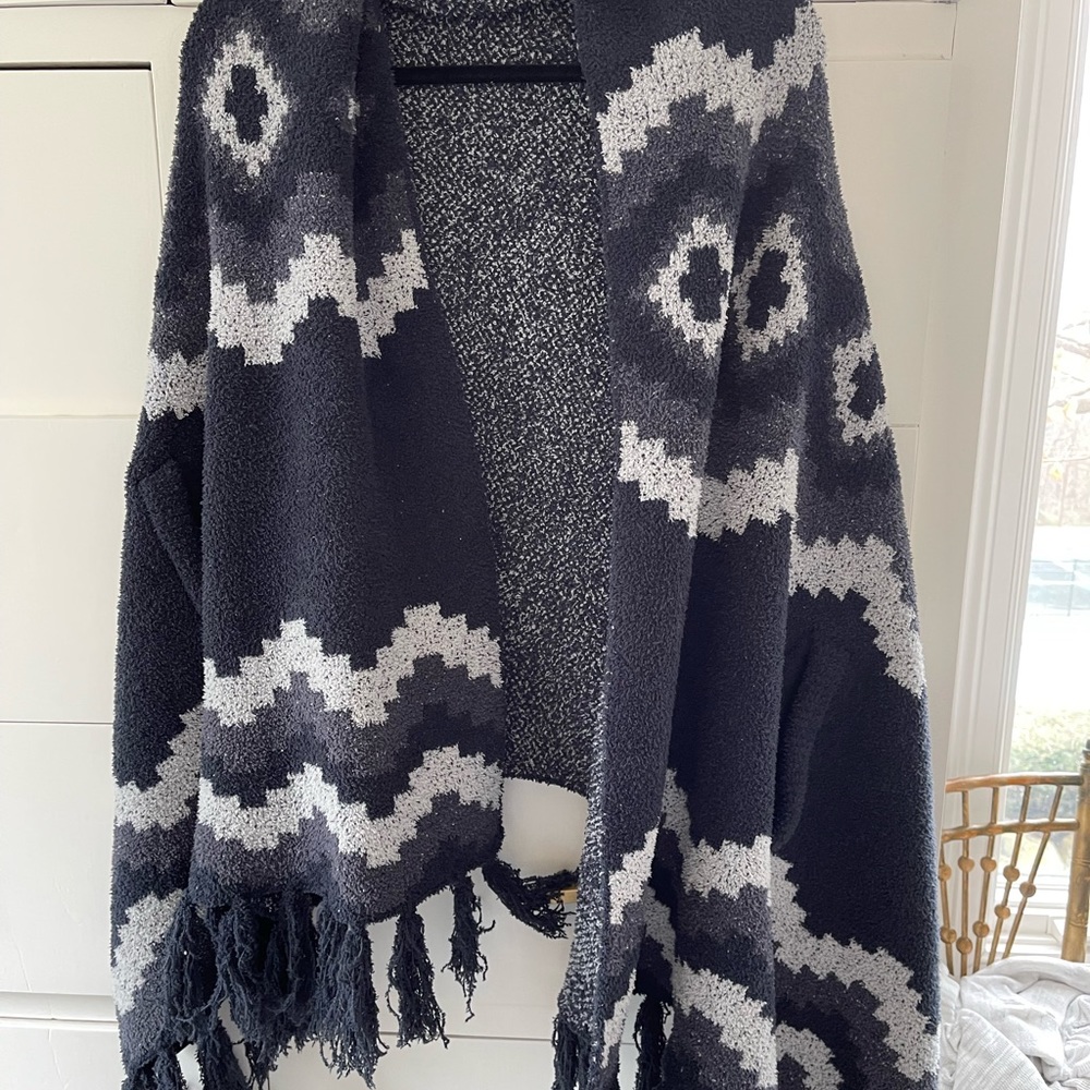 Anthropologie Poncho Barefoot Dreams